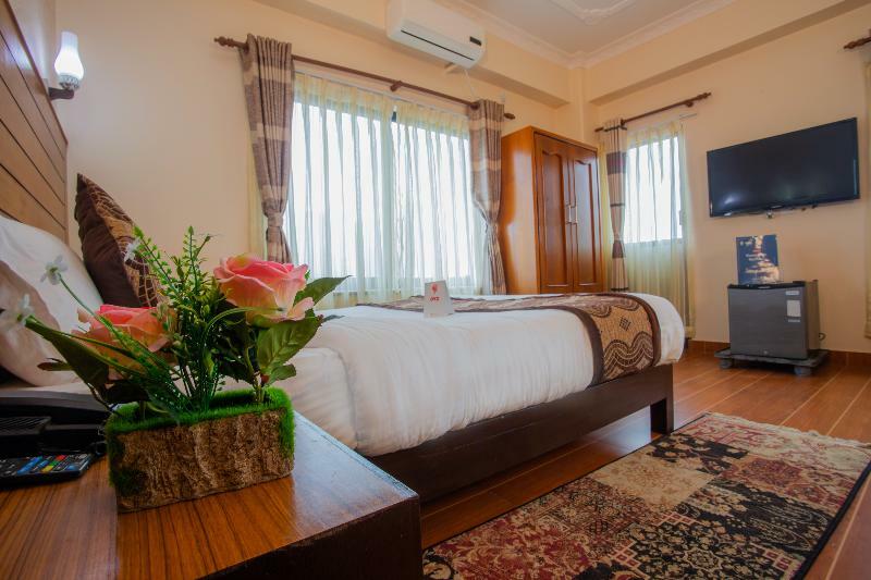 Hotel Romantica Pokhara Ngoại thất bức ảnh