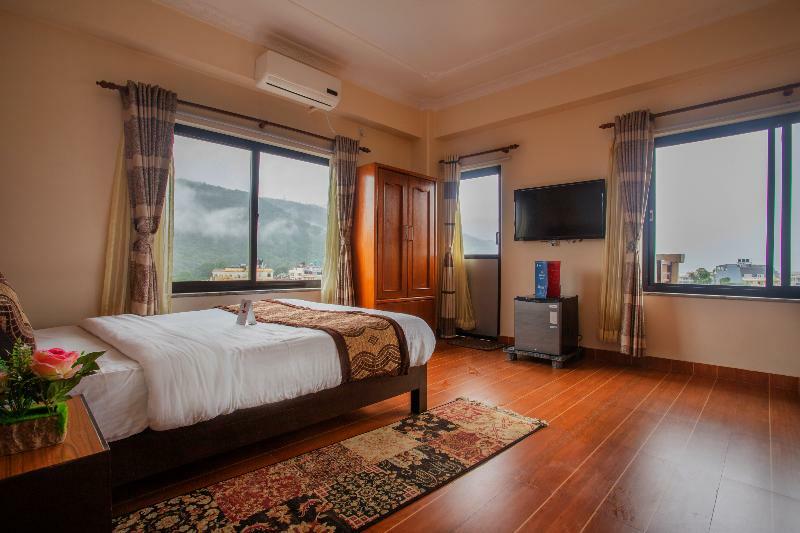 Hotel Romantica Pokhara Ngoại thất bức ảnh