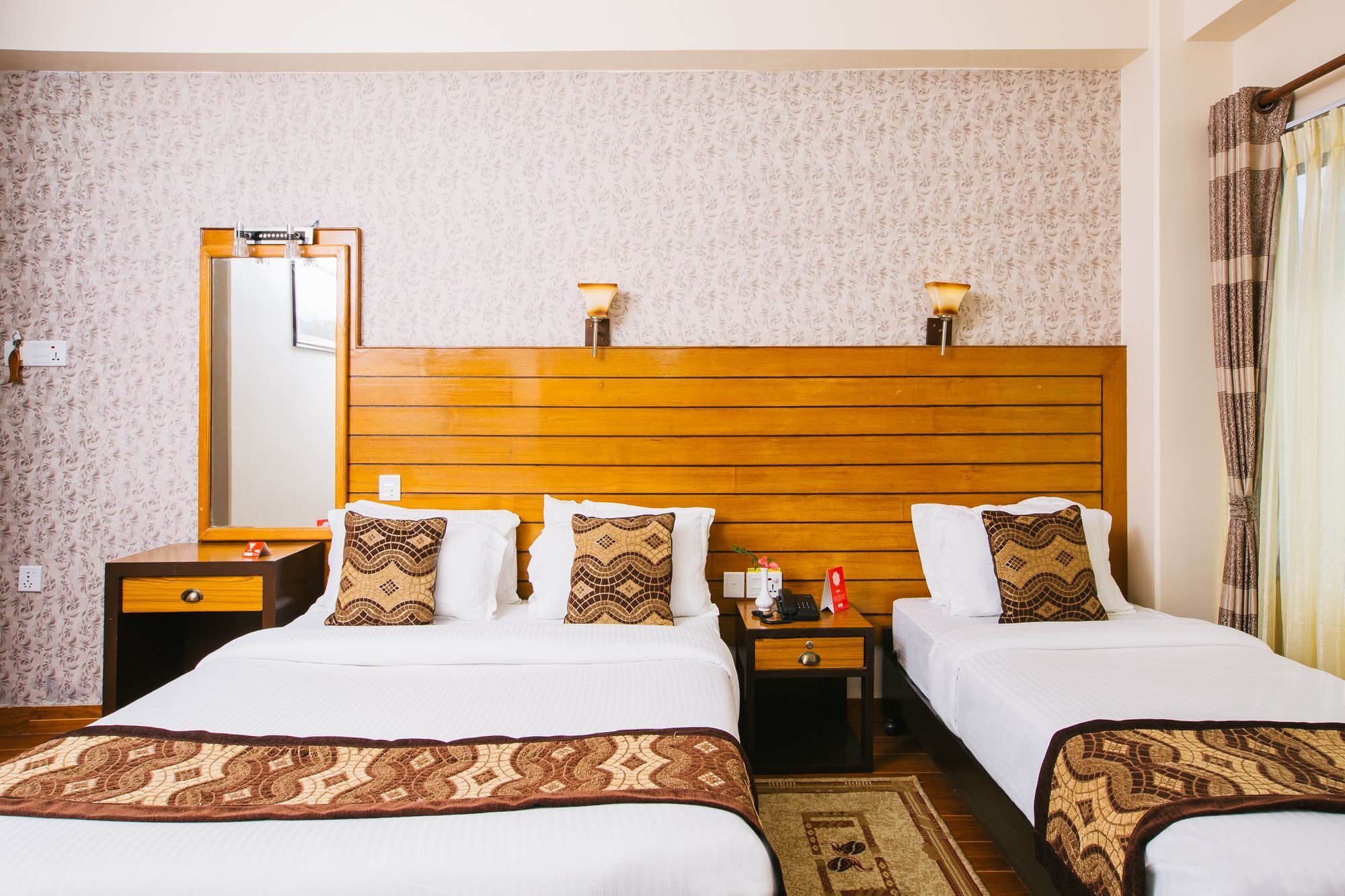 Hotel Romantica Pokhara Ngoại thất bức ảnh