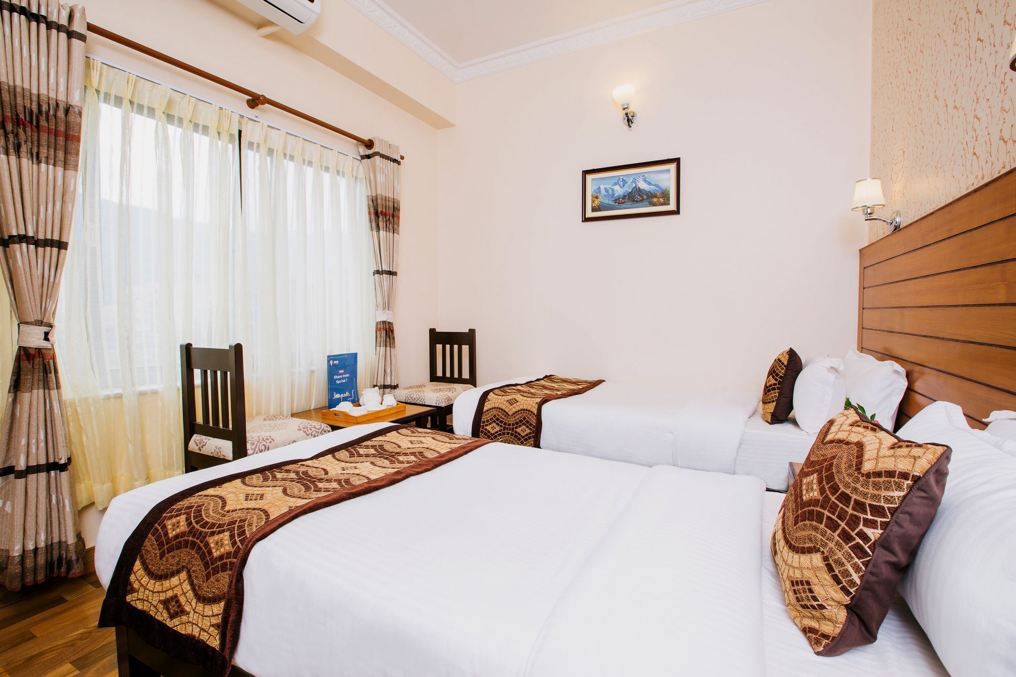 Hotel Romantica Pokhara Ngoại thất bức ảnh