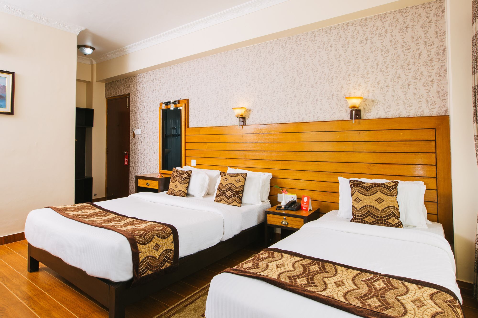 Hotel Romantica Pokhara Ngoại thất bức ảnh